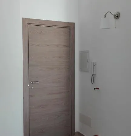 Rosetta Apartment *